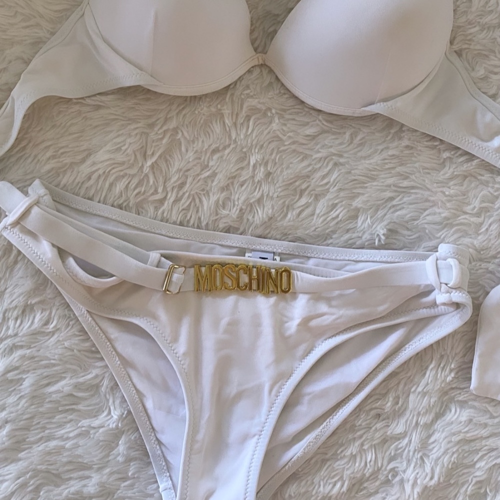 Vintage Moschino Swim 🤍